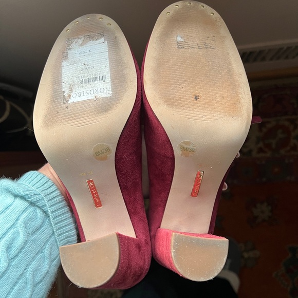 Suede Pumps in Shiraz Color from Louise et Cie - Picture 6 of 6